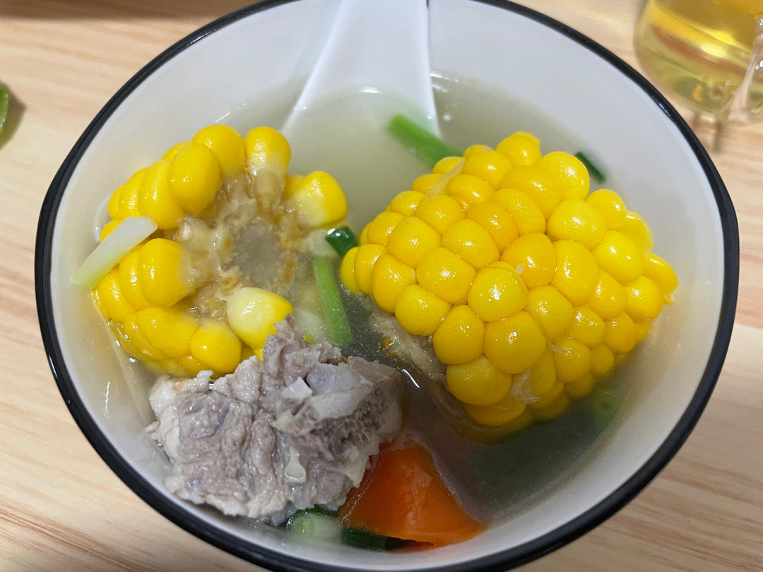 玉米排骨汤