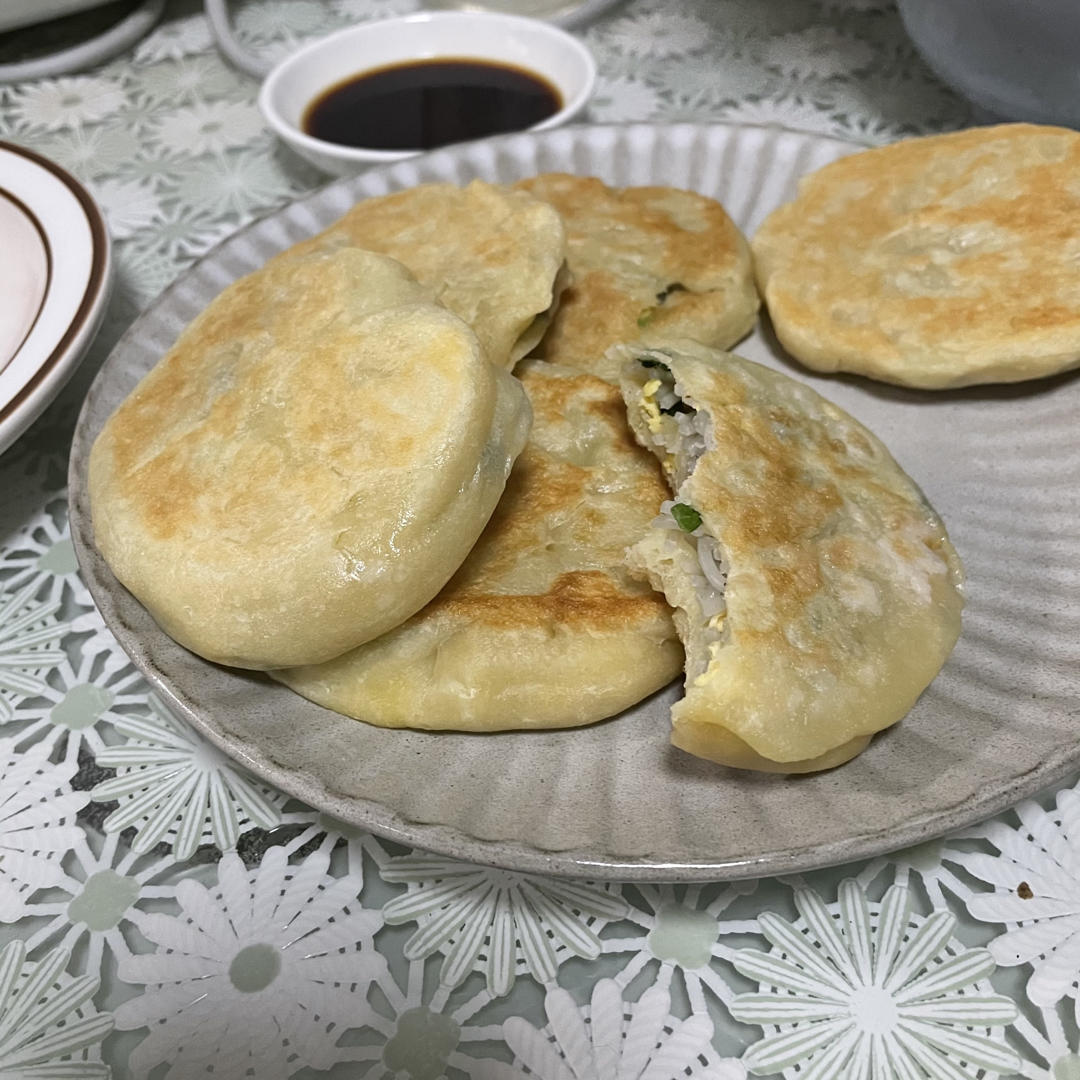 皮薄如纸的韭菜馅饼|免揉面法