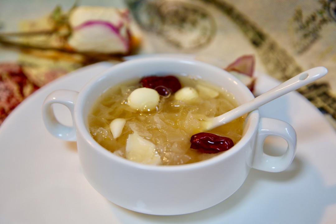 温暖向阳sunny做的冰糖川贝雪梨汤