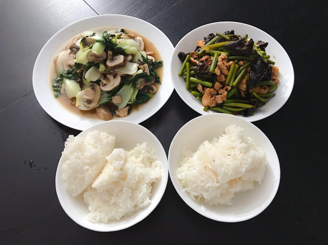 虾皮口蘑木耳炒奶白菜/黄心菜/乌塌菜
