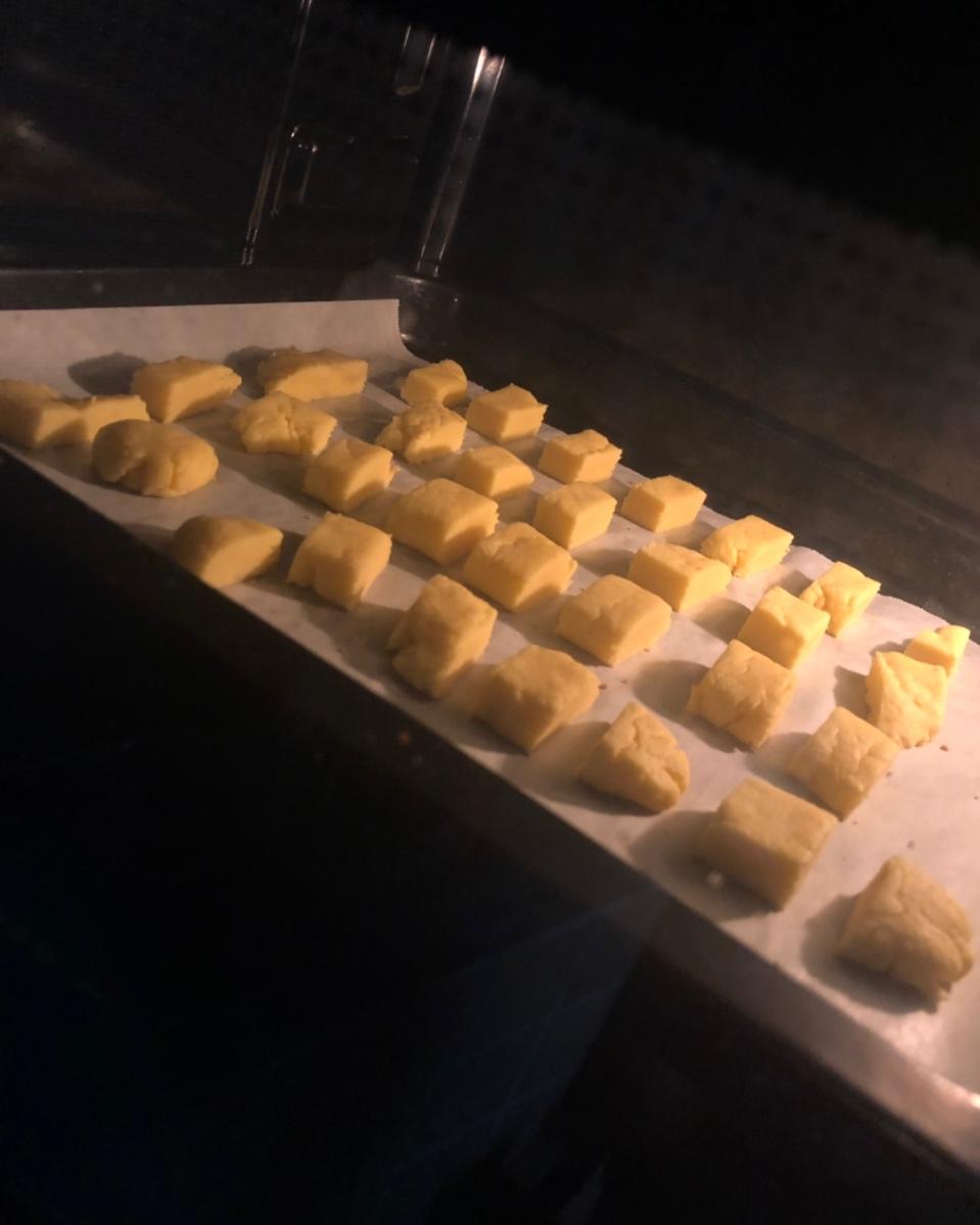 蔓越莓(葡萄)奶酥  适合给孩子的少糖配方😉