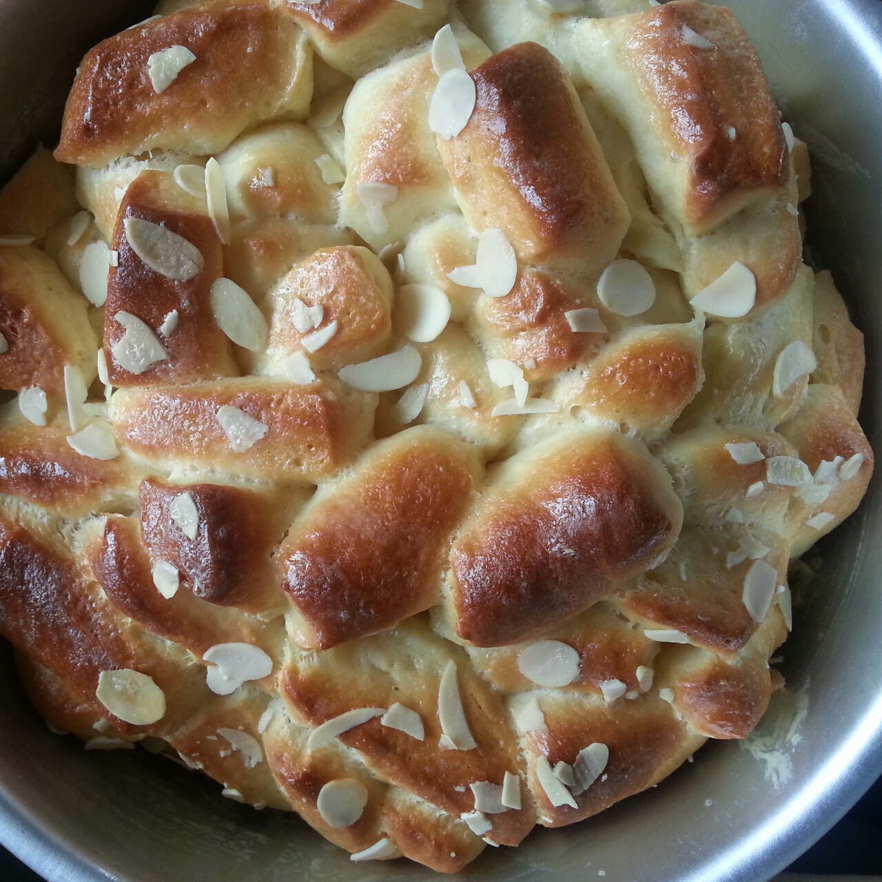 日式香浓炼乳面包