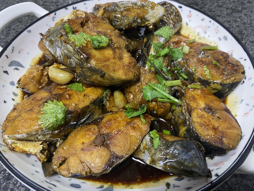 铁锅炖鲜鲅鱼（鲅鱼最快手最好吃的做法）