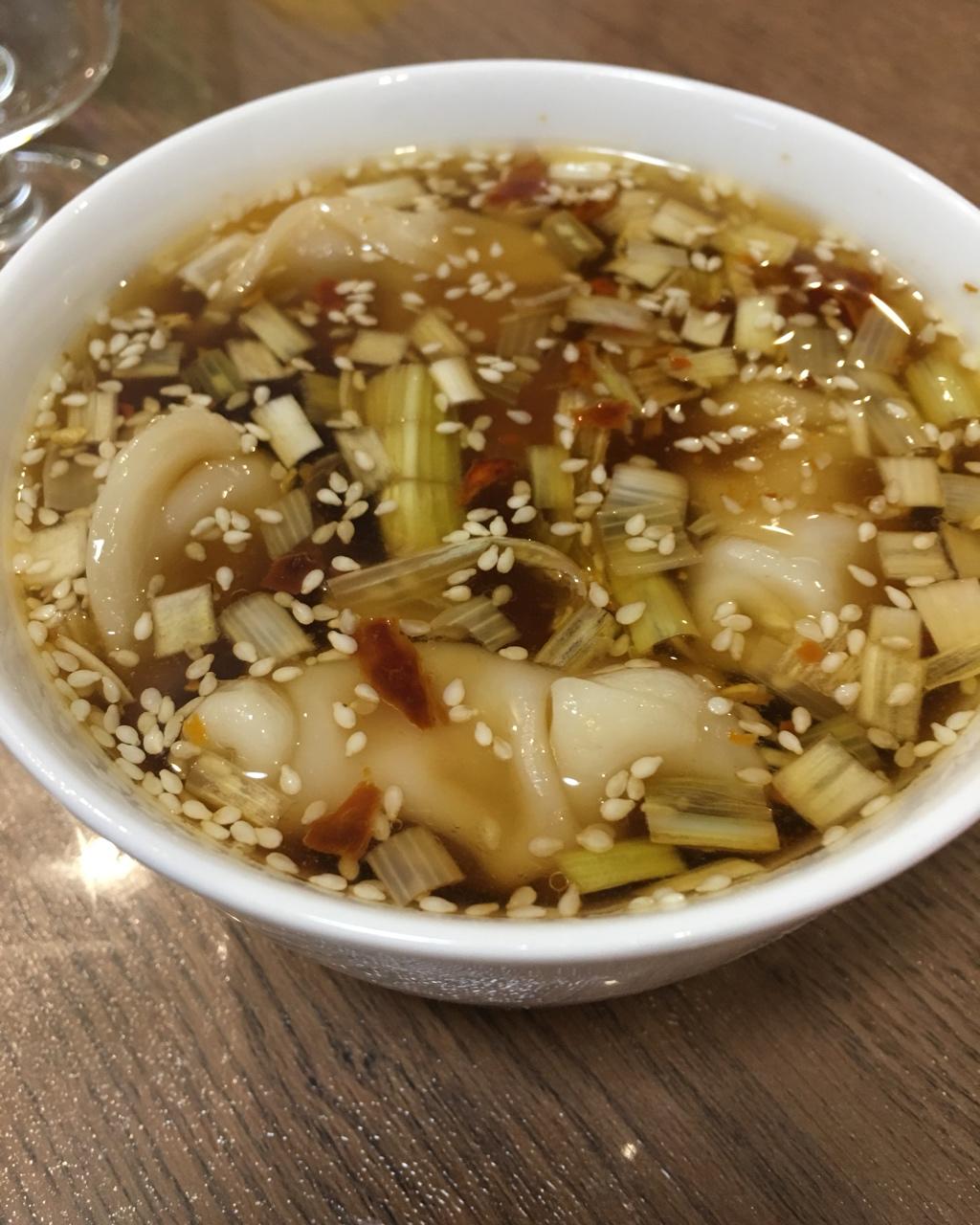 酸汤饺子