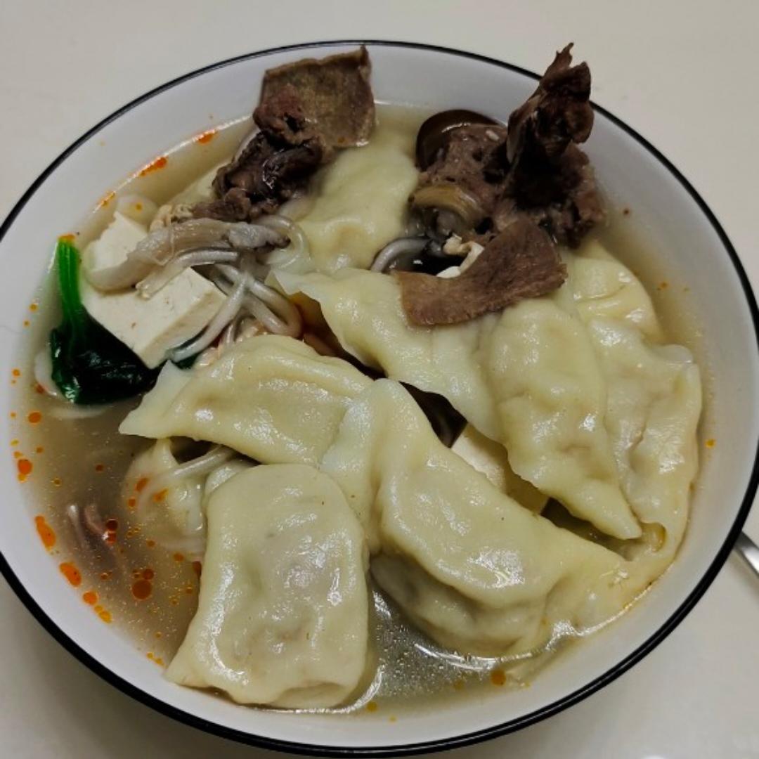 手工揉面三分钟，又韧又薄又好包的饺子皮