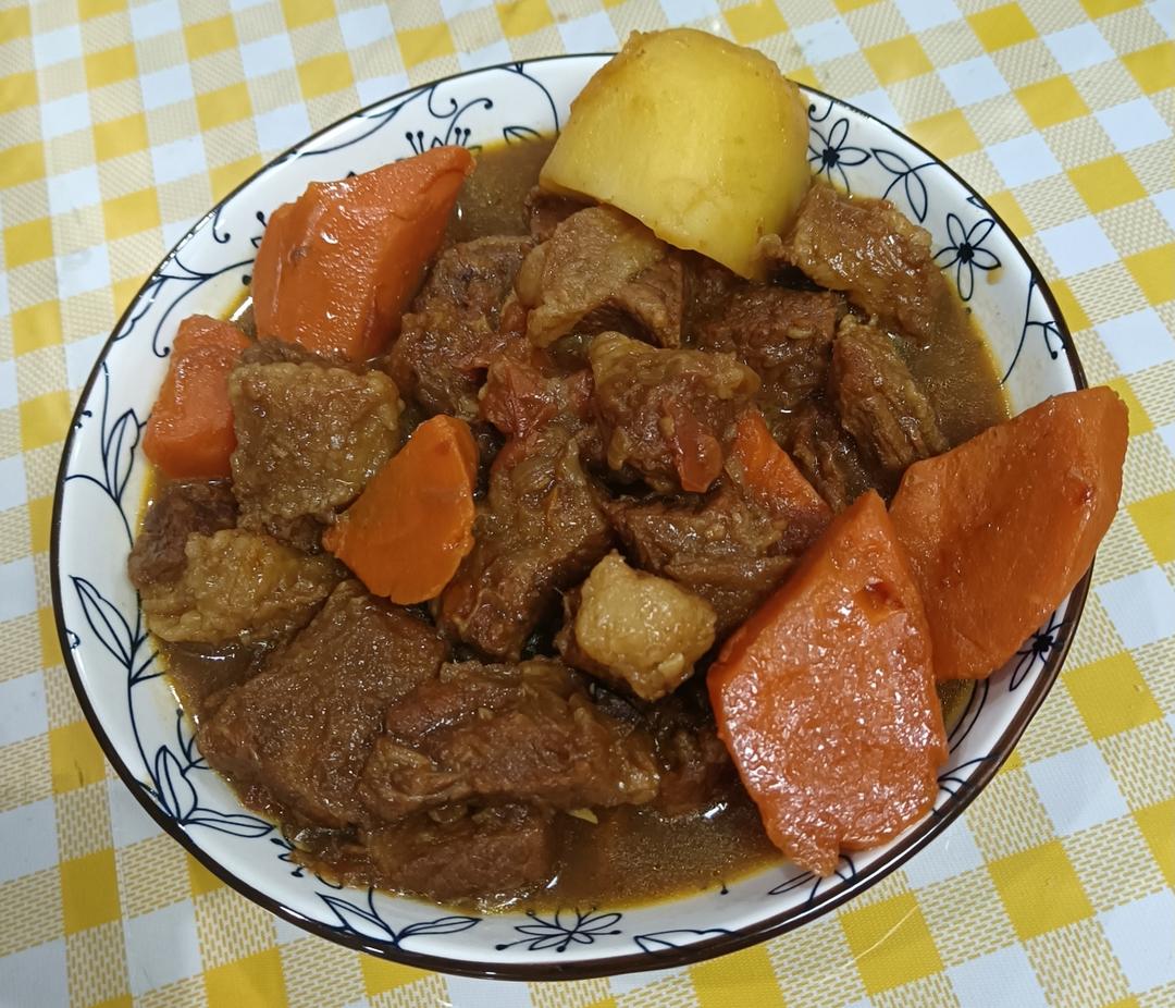 番茄土豆炖牛腩