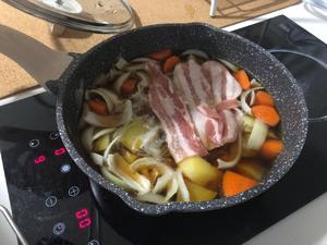 日式土豆烧肉的做法 步骤5