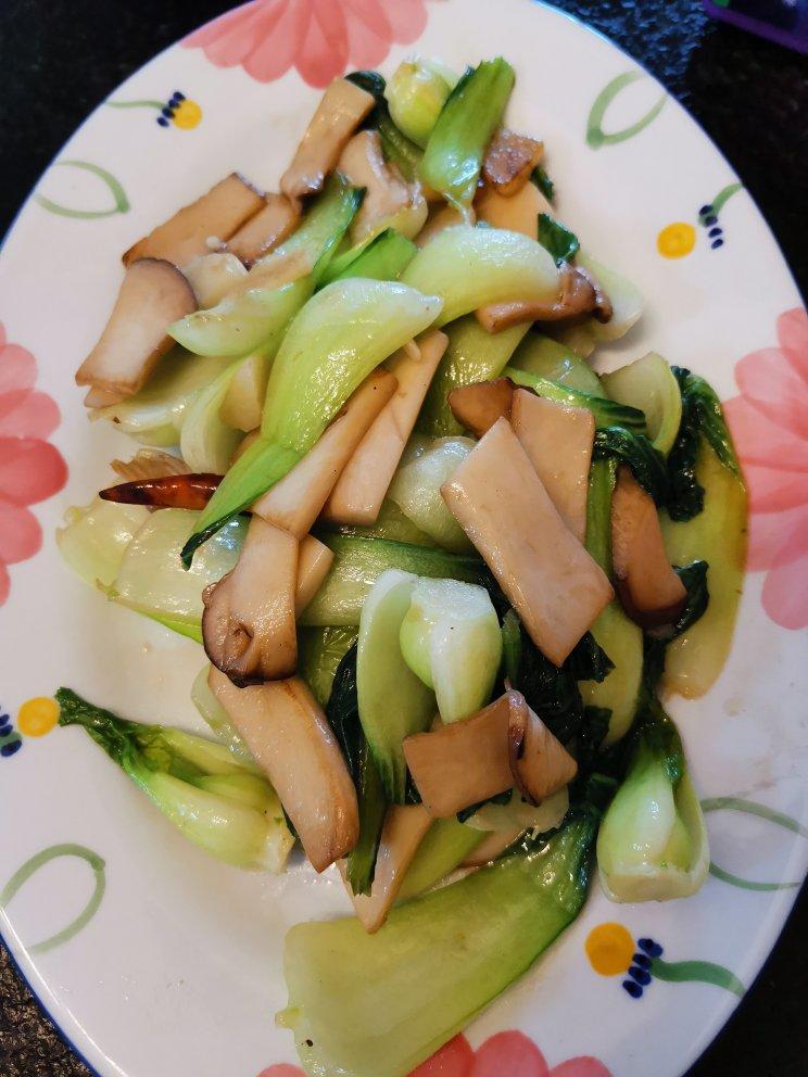 杏鲍菇炒青菜