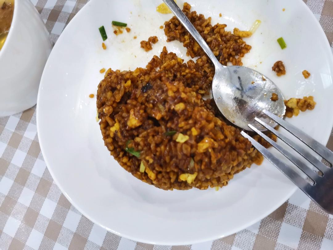 酱油炒饭(超级简单)