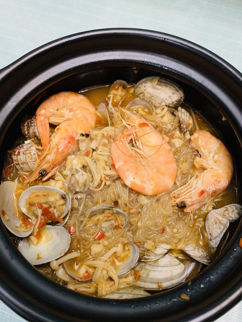 砂锅花甲粉丝煲