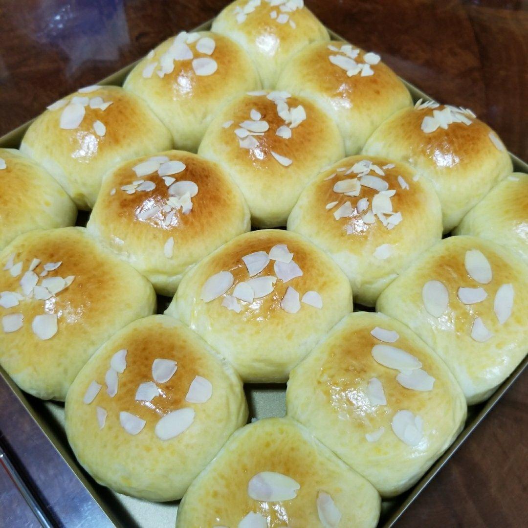 鲜奶油小餐包（一次发酵）