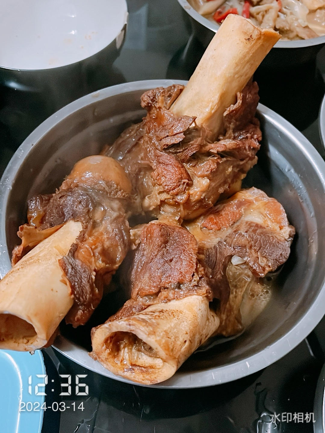 超简单的酱大骨（红烧筒骨）