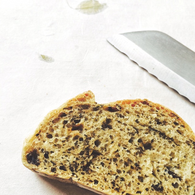 【天然酵种】可能是最好吃系列——橄榄菜欧包