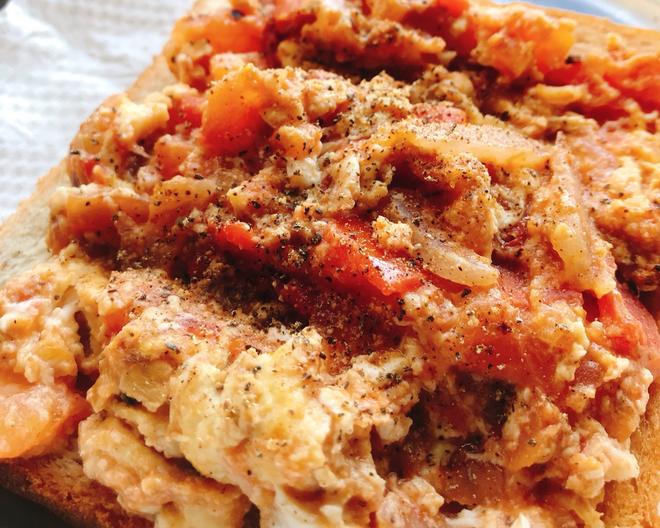 【适合减脂的快手早餐】美式番茄炒蛋三文治的做法
