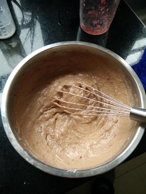 草莓巧克力马芬（星巴克的可可粉）的做法 步骤8