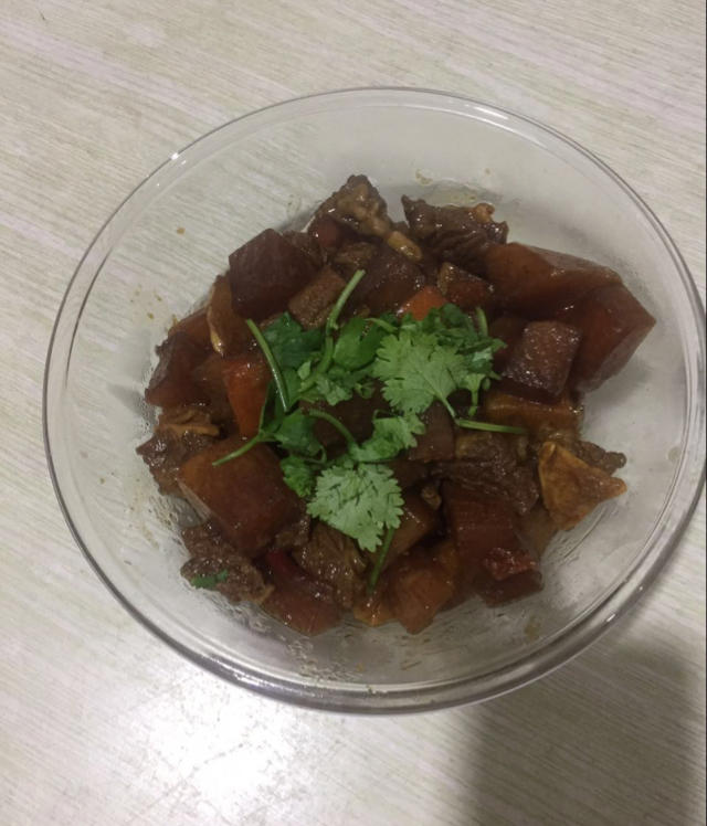 牛肉烧萝卜