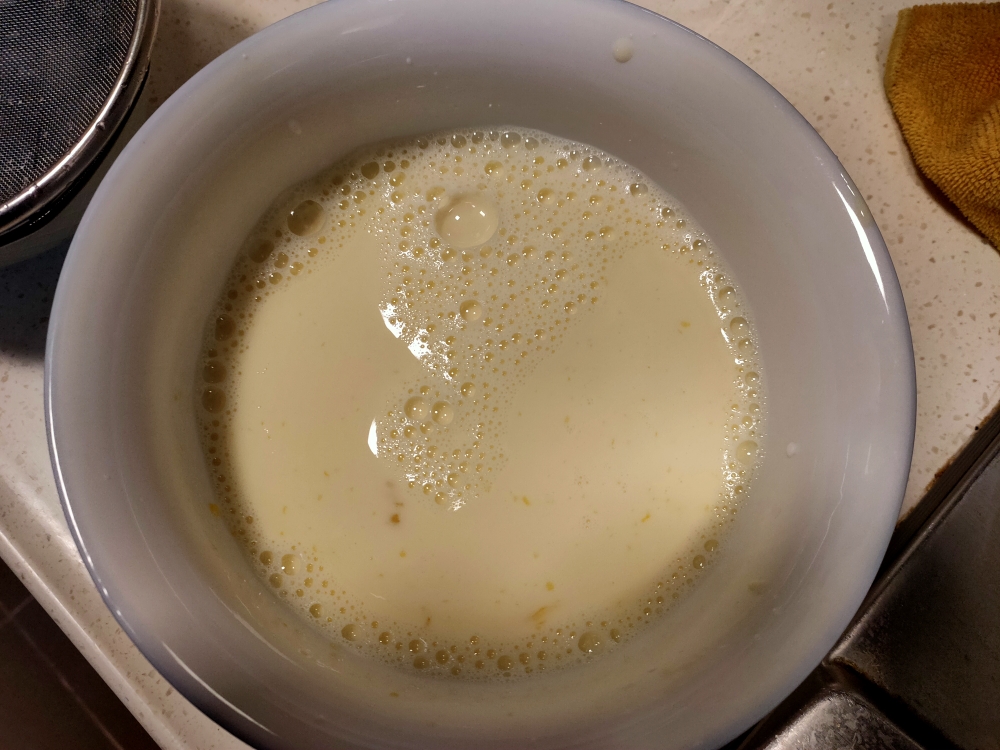 牛奶鸡蛋布丁（非烤箱版，超级简单）的做法 步骤3