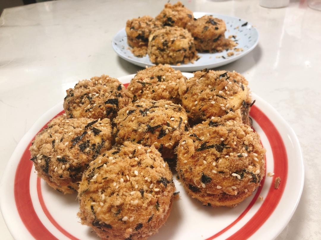 美味海苔肉松小贝