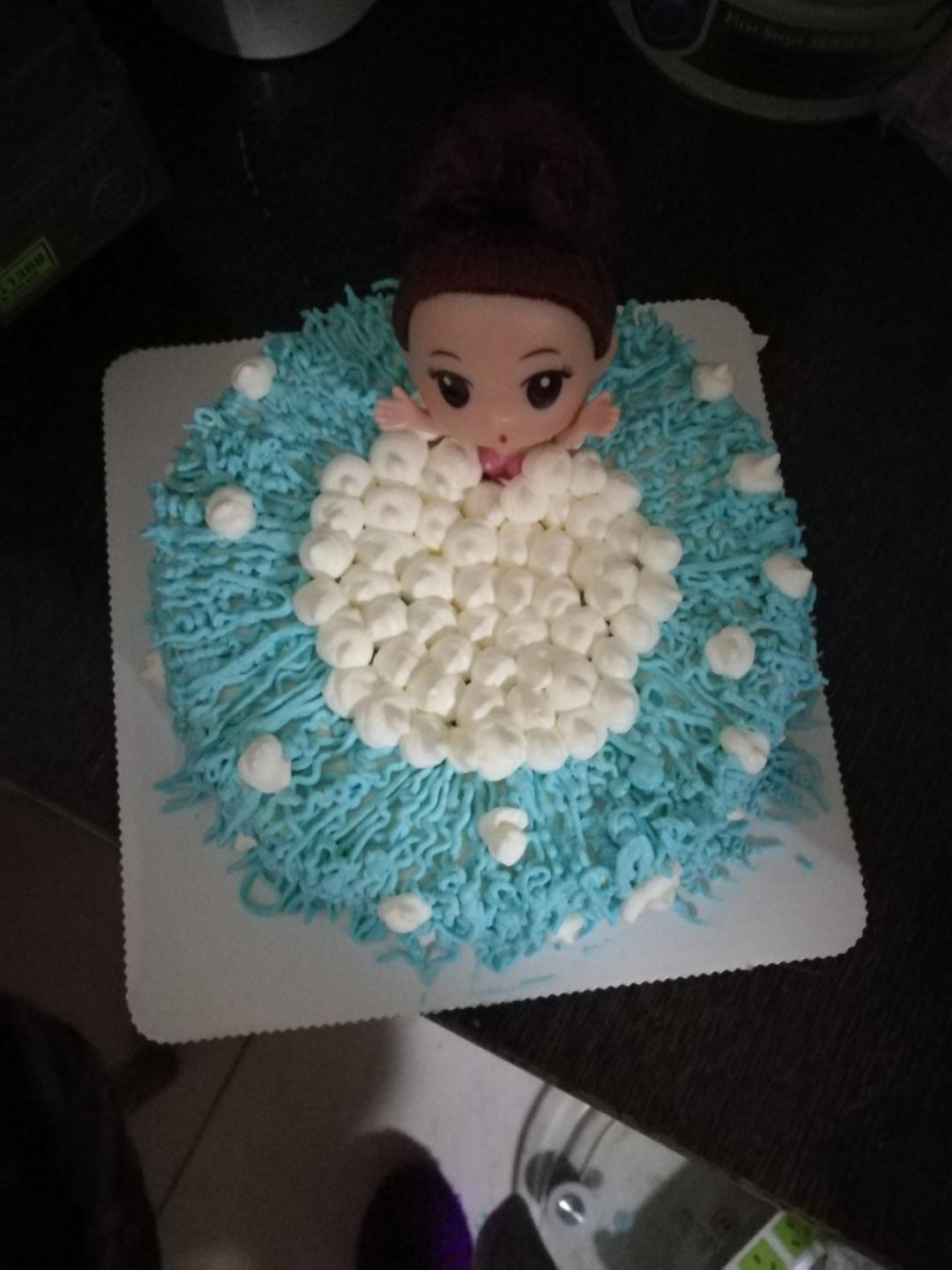 详细步骤制作泡泡浴娃娃蛋糕