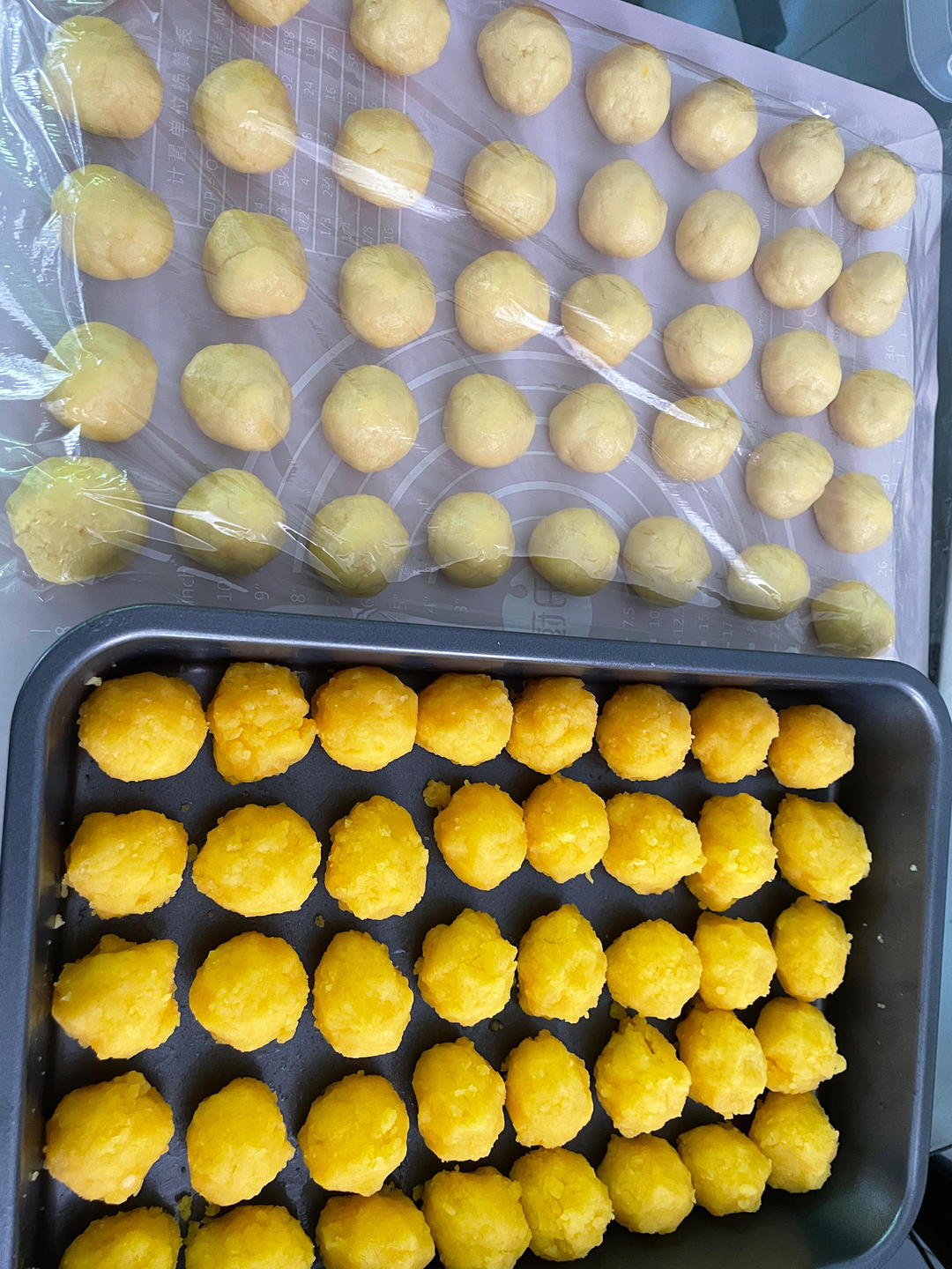 超人气半岛酒店の港式奶黄月饼