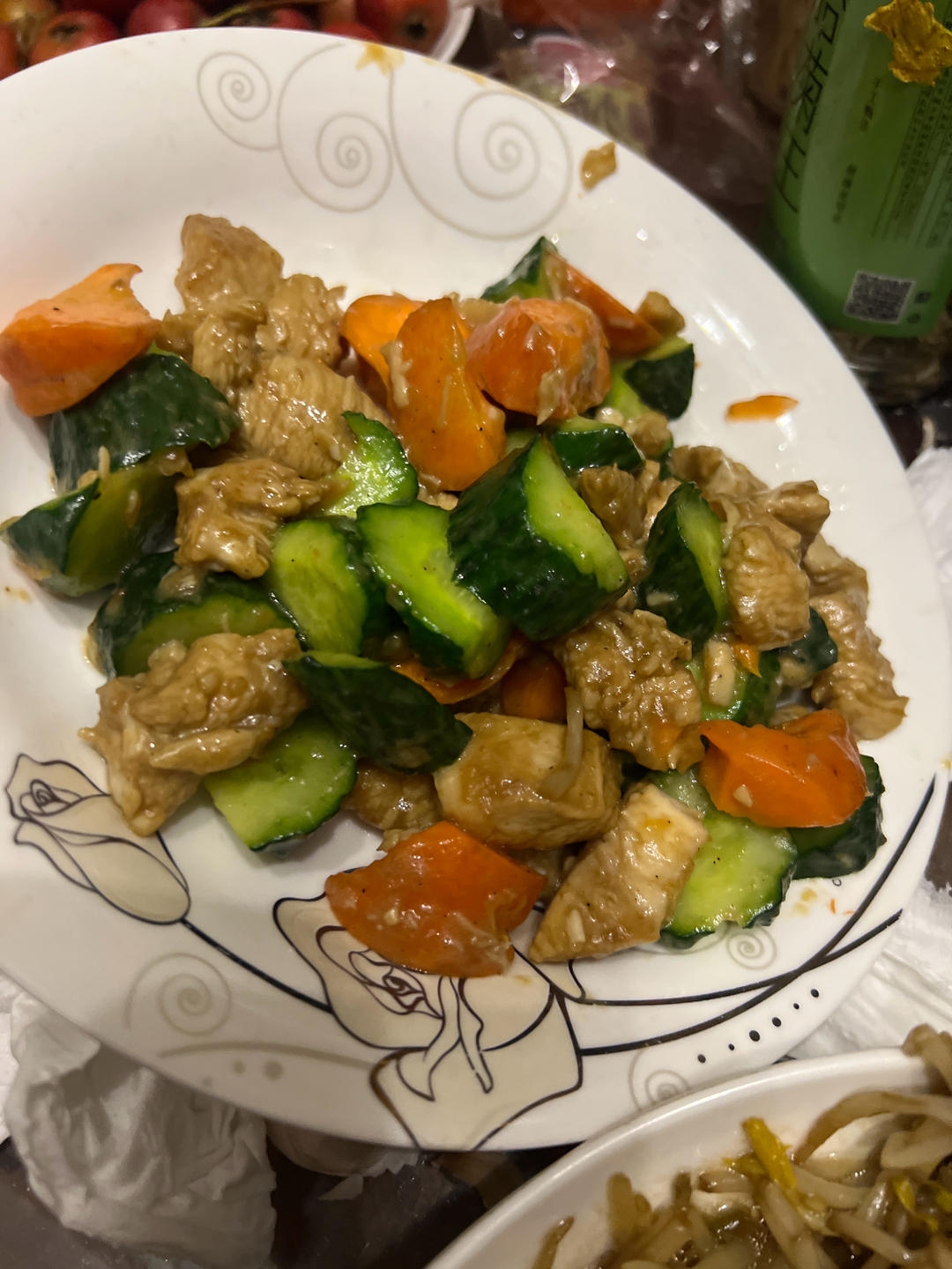 胡萝卜黄瓜鸡胸肉