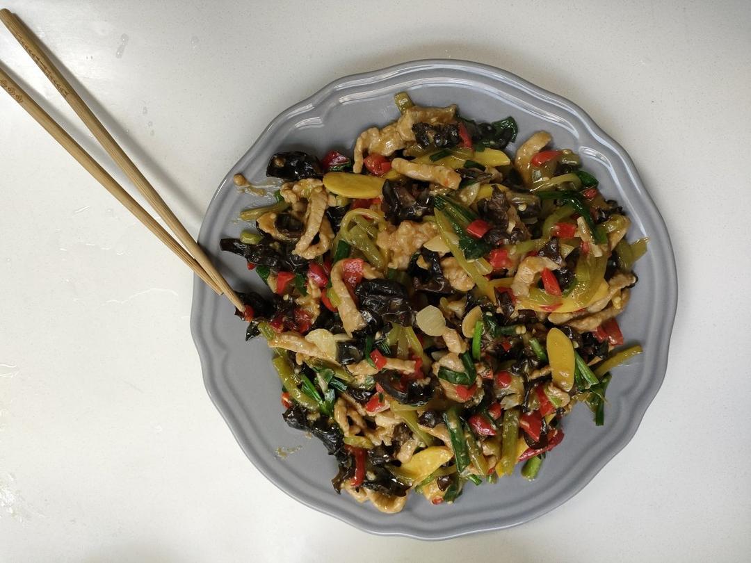 厨师长教你：“鱼香肉丝”的老式做法，味道很赞先收藏了