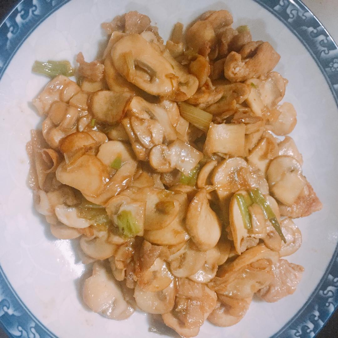 口蘑炒肉片