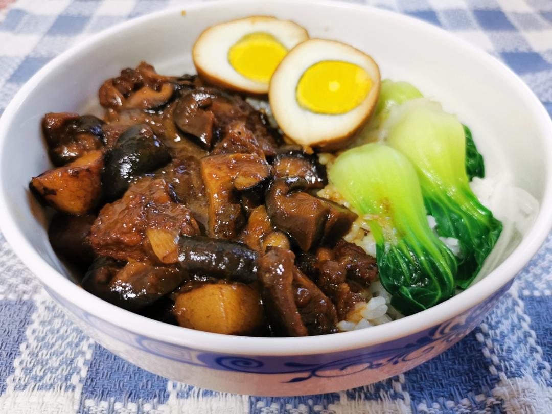 【卤肉饭】