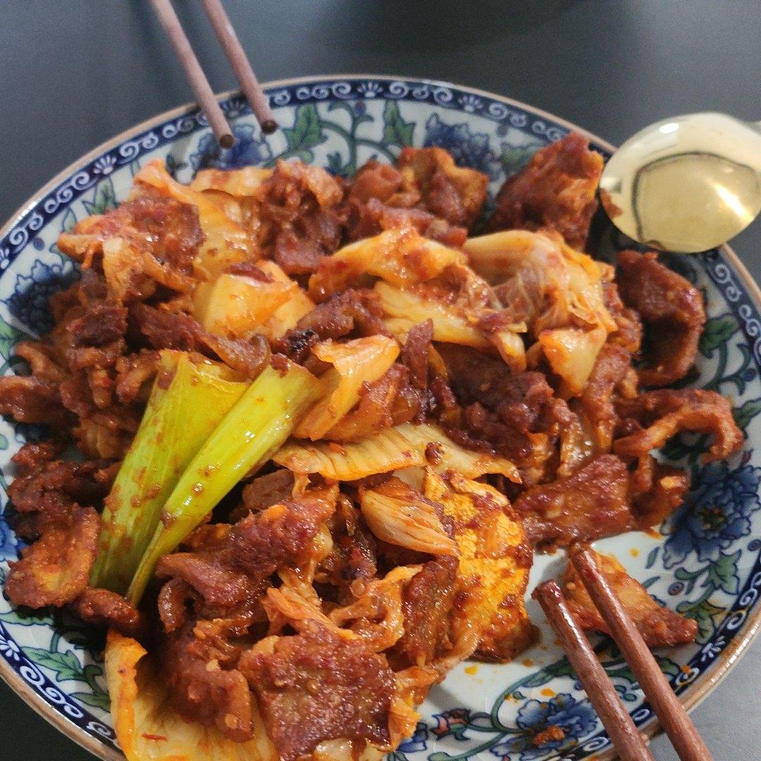 秘制泡菜炒五花肉