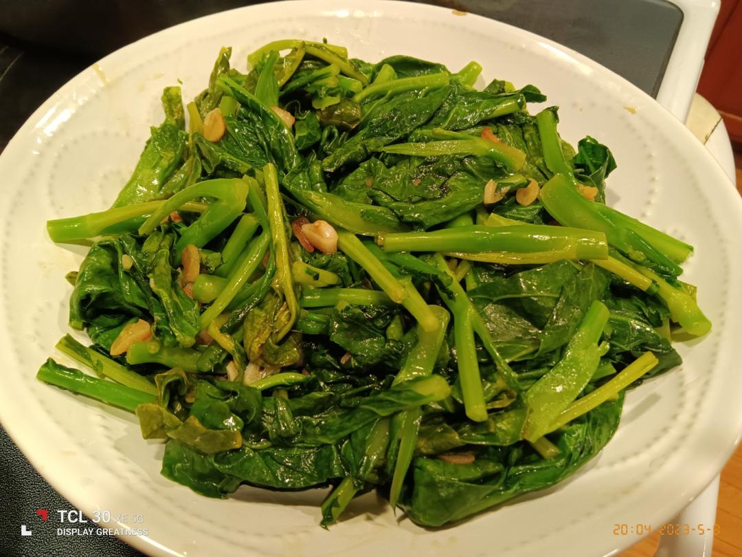 蚝油芥蓝，改刀后的比不改刀好吃百倍