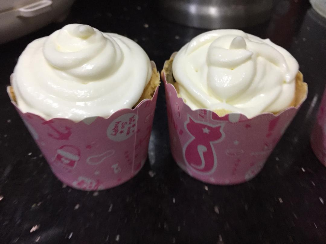 纸杯蛋糕 8寸戚风蛋糕的量