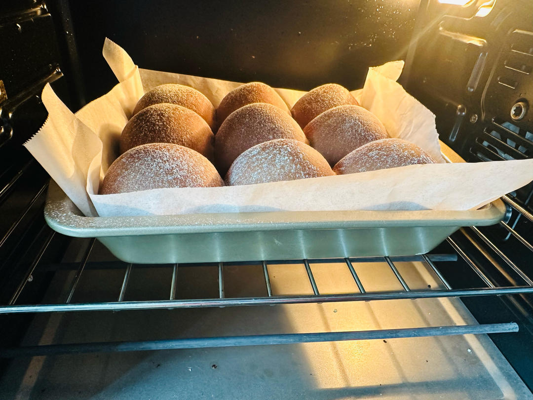 双重巧克力爆浆小餐包