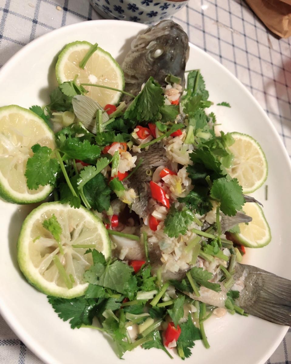 泰式青柠檬蒸鱼