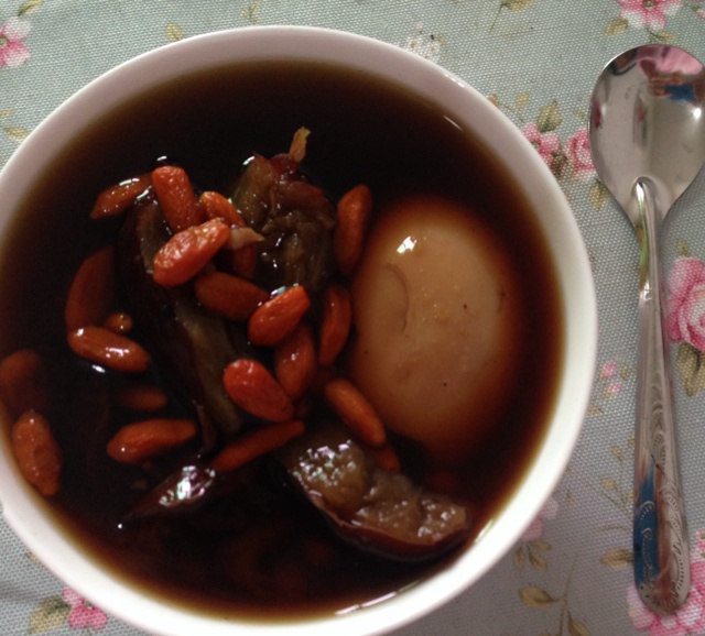 当归红枣鸡蛋汤