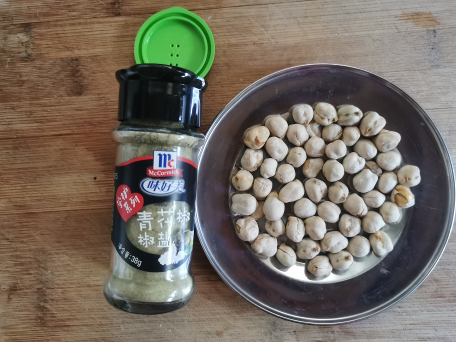 青花椒盐焗鹰嘴豆的做法