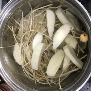 竹蔗茅根糖水的做法 步骤2