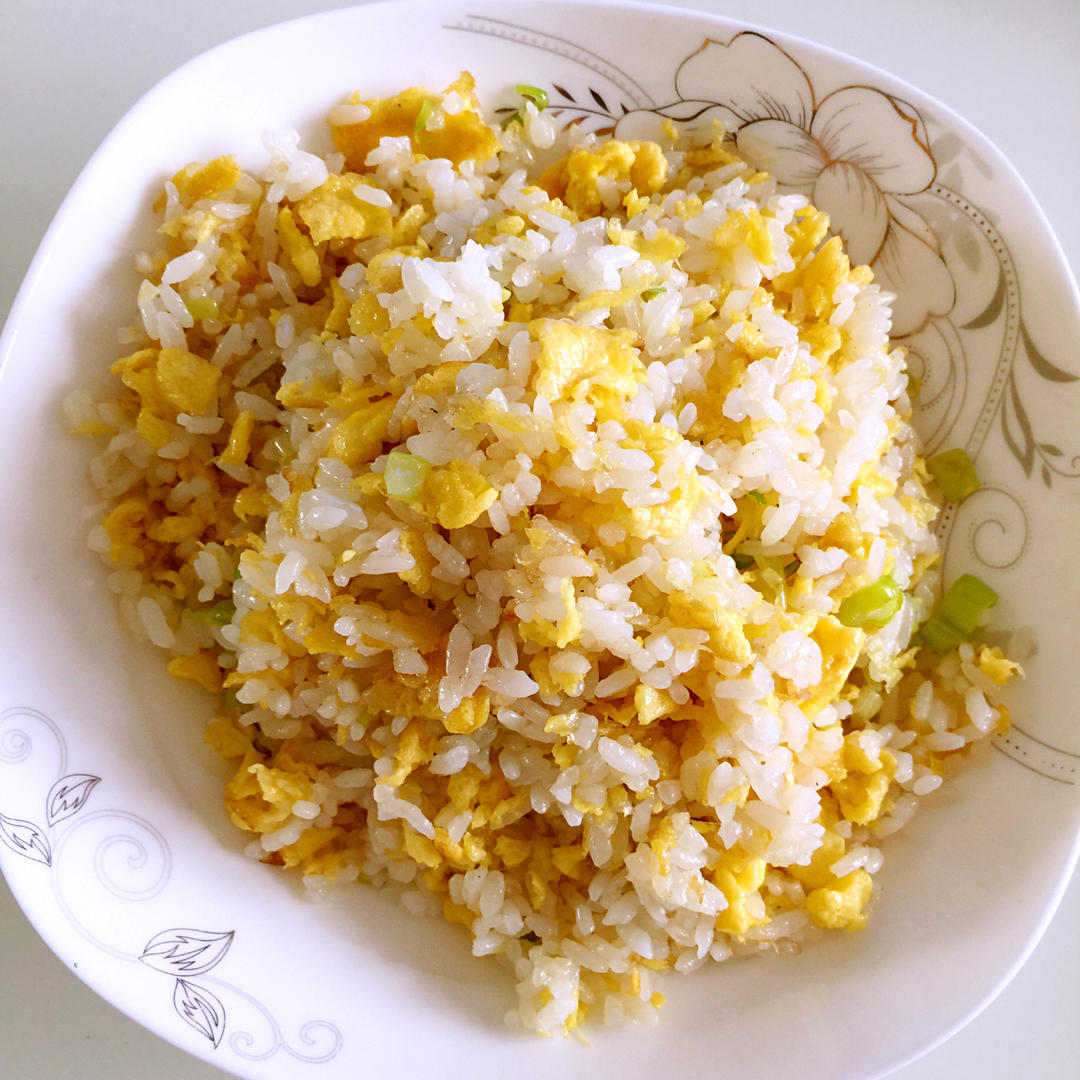 手机用户740347fd做的蛋炒饭