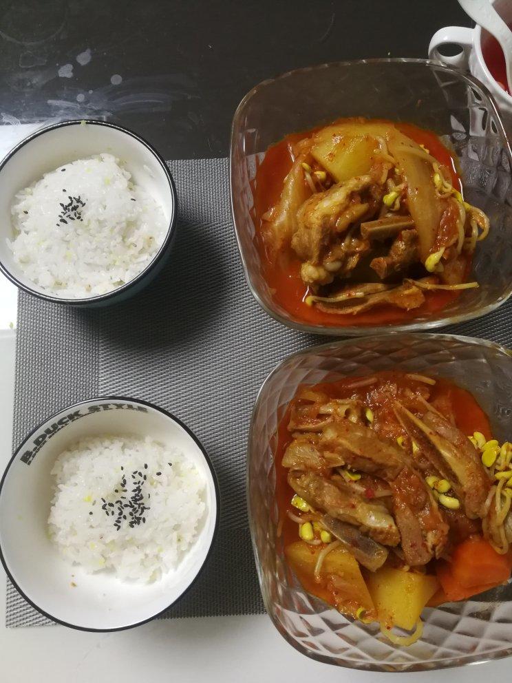 韩国泡菜炖排骨