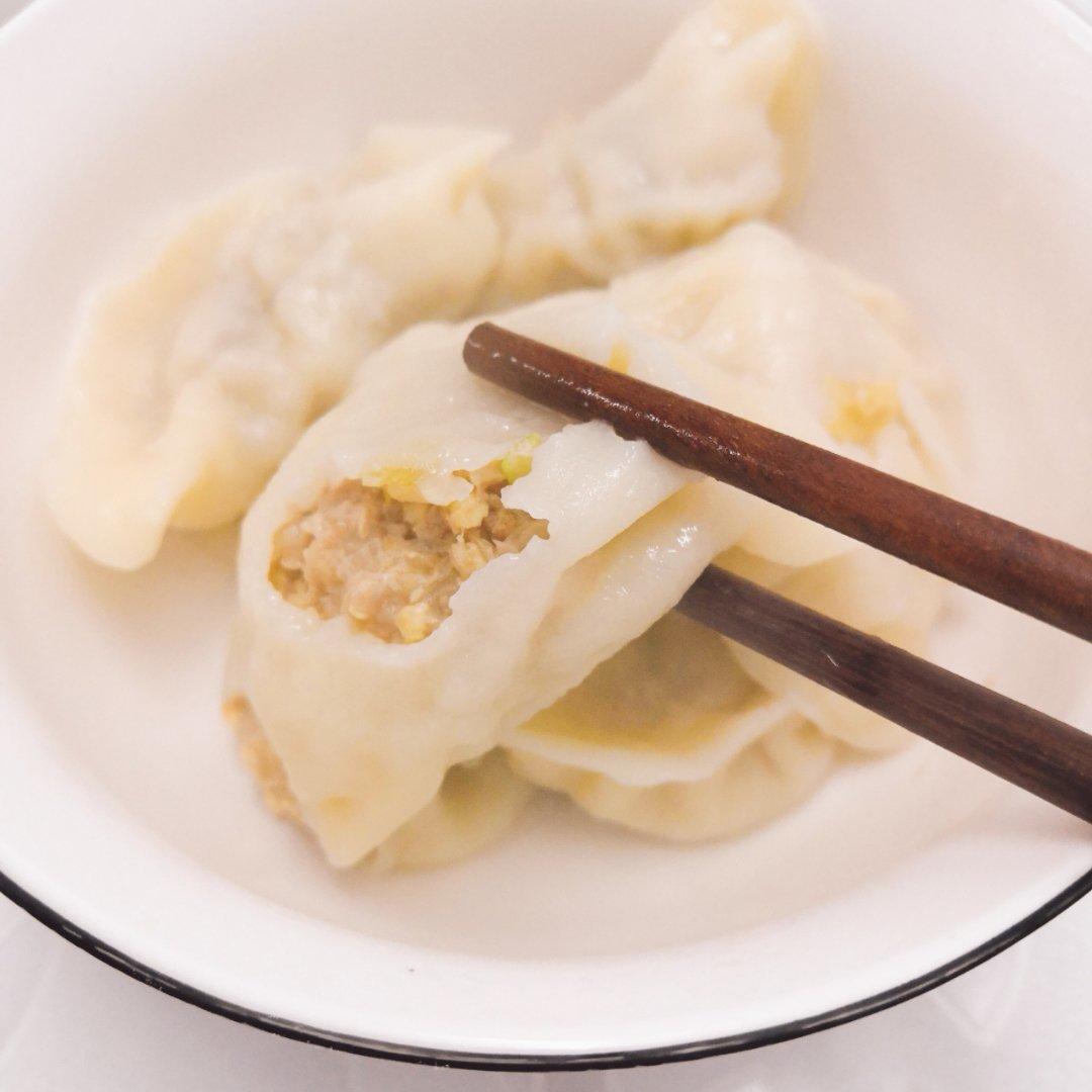 oliviastan做的猪肉酸菜饺子