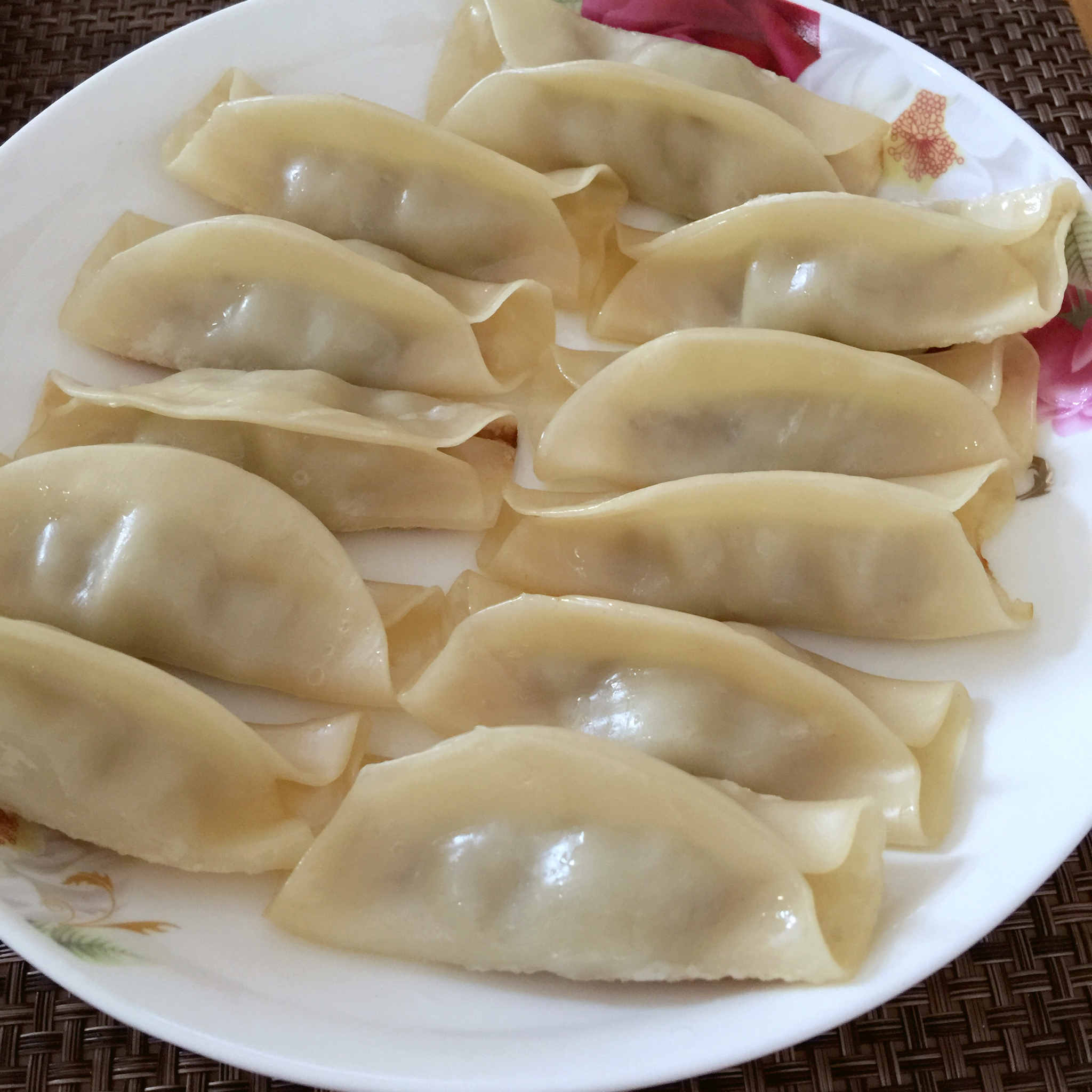 详解最好吃的外焦里嫩牛肉锅贴