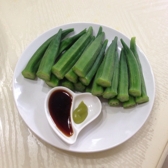 白灼秋葵