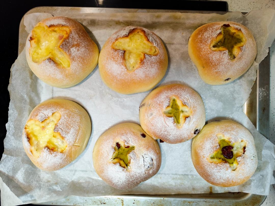 (超好吃的咸口面包）爆浆培根芝士面包