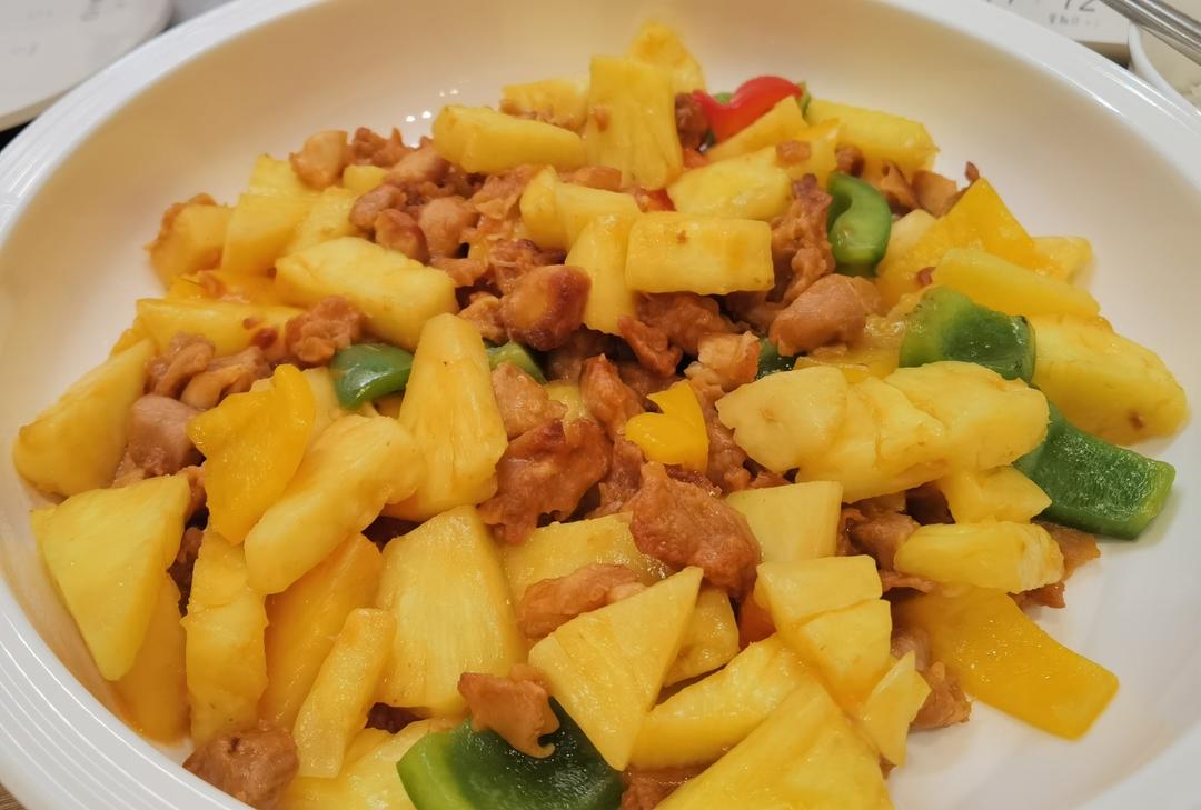 广东特色菜～菠萝咕咾肉正宗做法