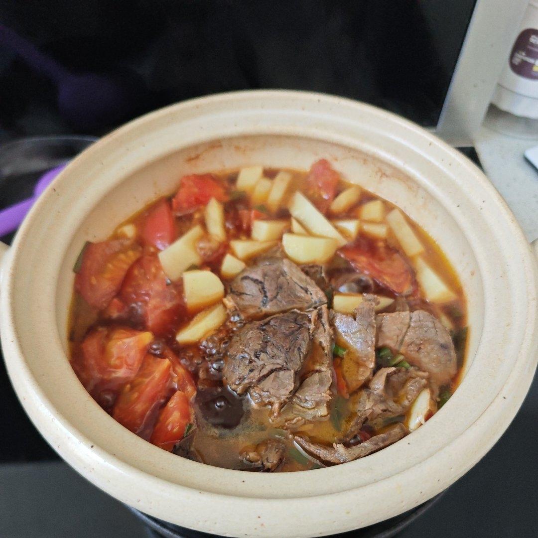 红烧牛肉土豆 （独家秘制）