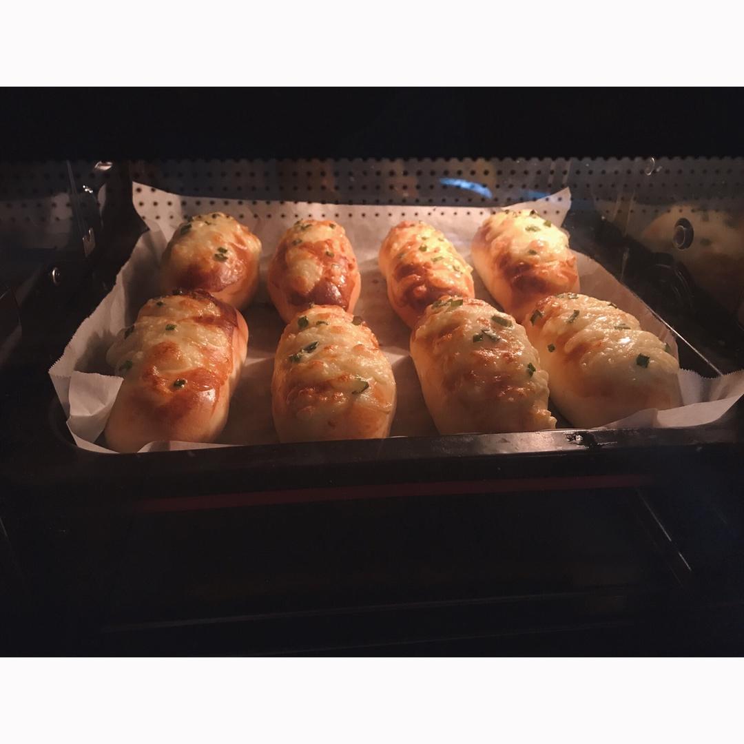 肉松葱香芝士面包