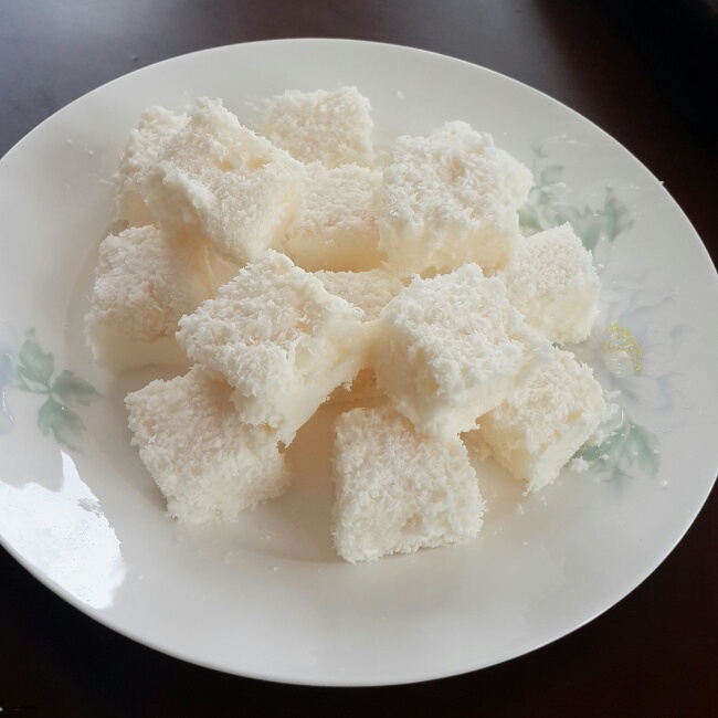 完胜85度C牛奶椰丝小方