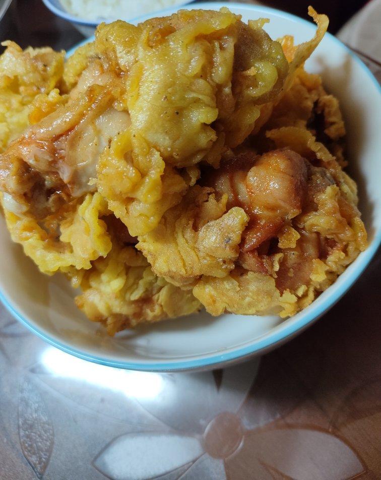 香脆鳞皮炸鸡腿