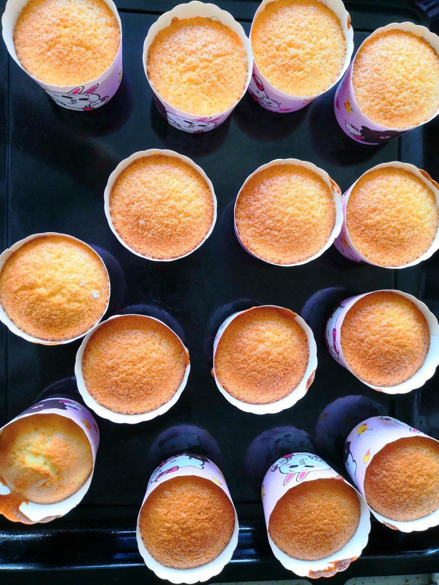 非常简单的老式蜂蜜蛋糕