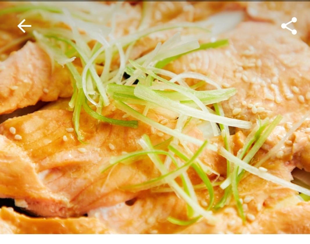 味噌酱蒸京葱三文鱼，产后修复这样吃