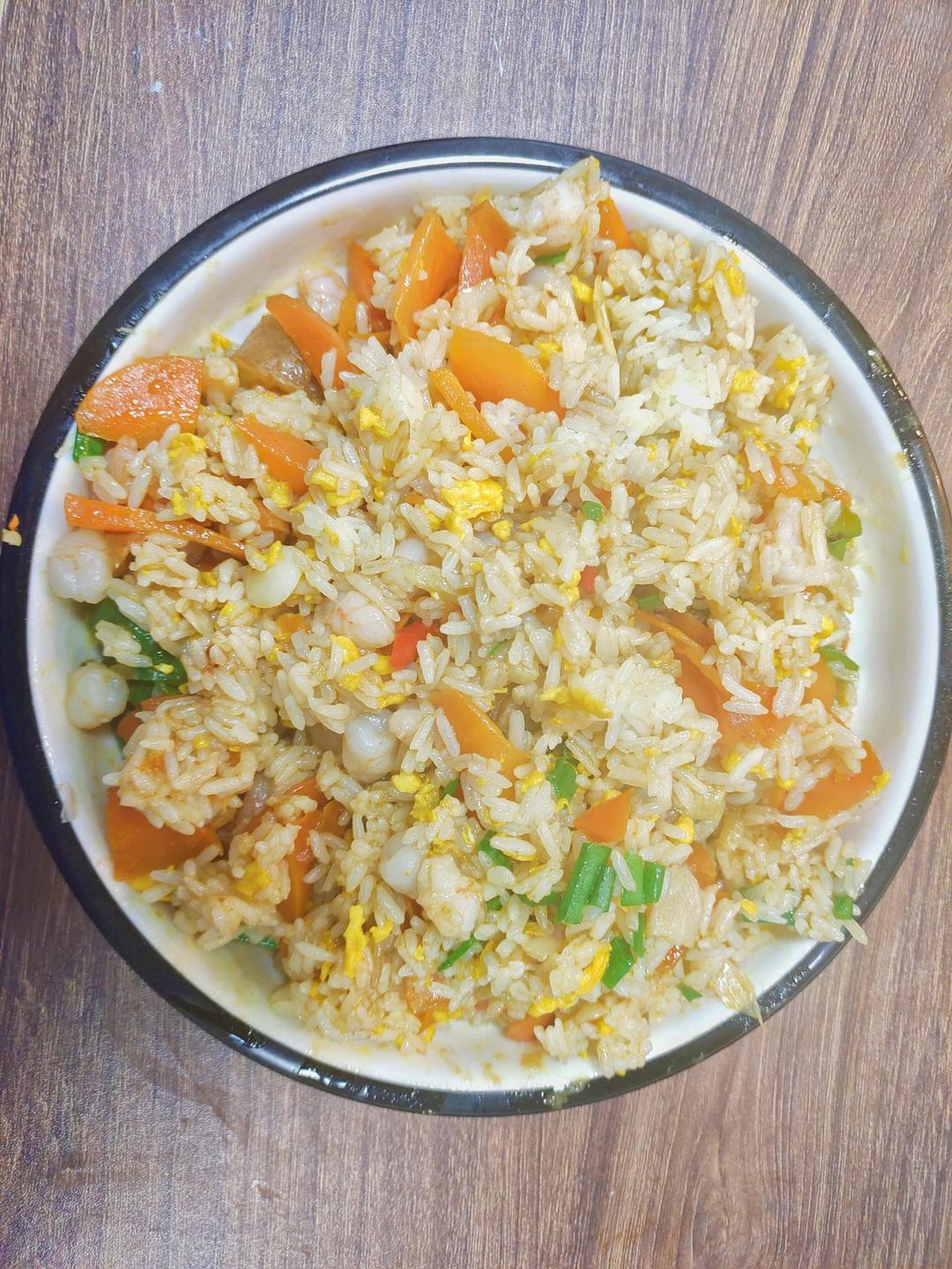 豪华版虾仁炒饭🍤